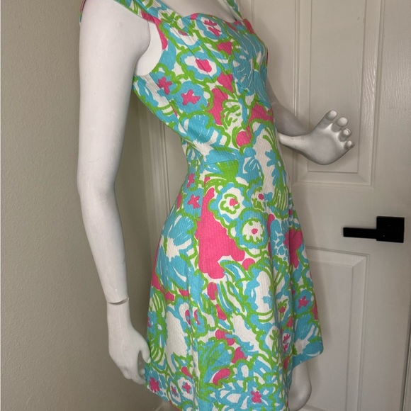 Lilly Pulitzer Floral Sleeveless Dress in Pink and Blue Size 2. - Picture 8 of 14